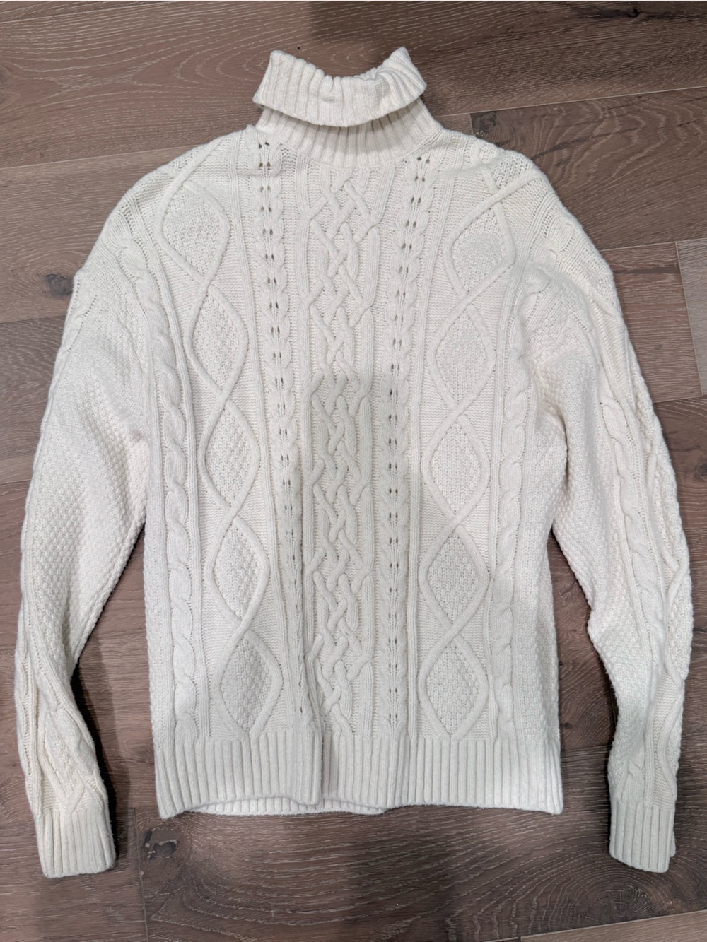 Abercrombie & Fitch White Cable Turtleneck Sweater